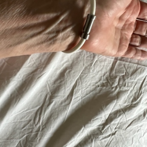 Bracelet with removable beads - Picture 5 of 5